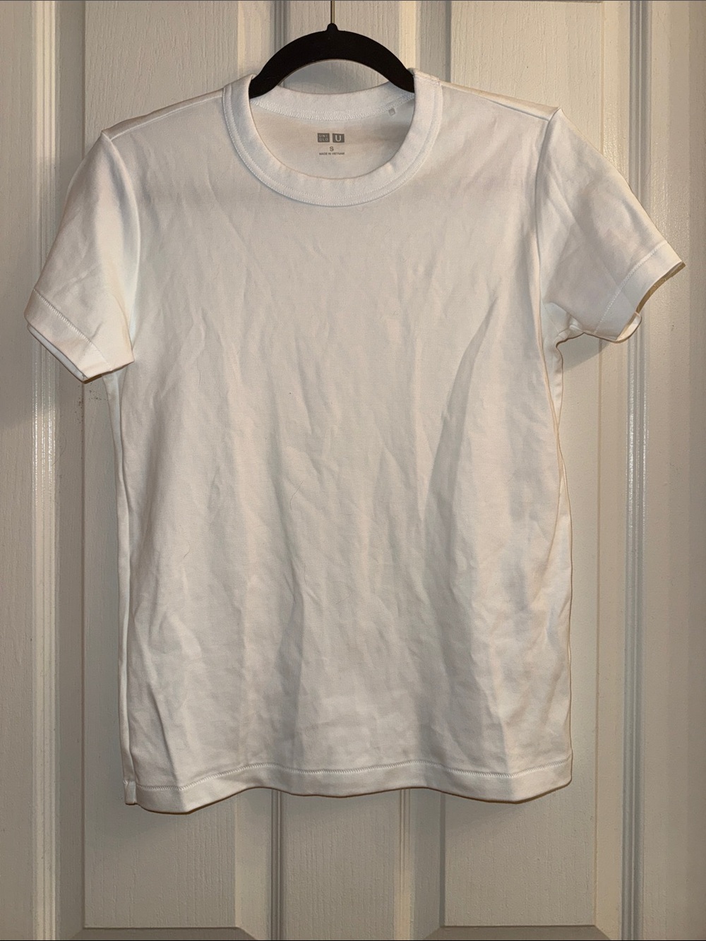 Uniqlo Women’s White Short Sleeve Crew Neck Tee